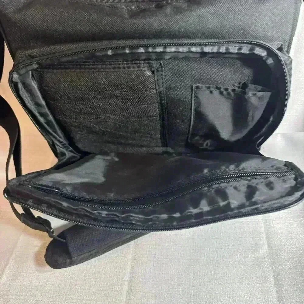 Targus City Gear Mini Messenger Bag Case for iPad, Tablet, Notebooks DVD w/Strap